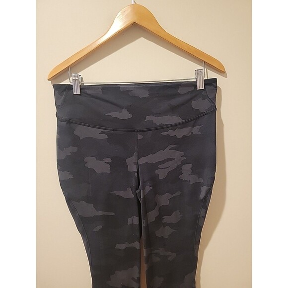Lululemon Base Pace High-Rise Tight 28" Brushed NuluxCamo Deep Coal Multi Sz 12 - Picture 3 of 8